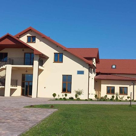 Villa Nova Szuminka エクステリア 写真